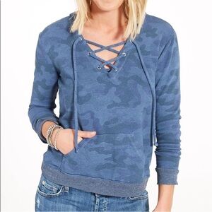Sundry Blue Camo Lace Up Hooded Long Sleeve Pullover Size Large 3